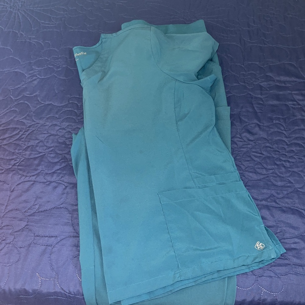 Easy Stretch Scrubs